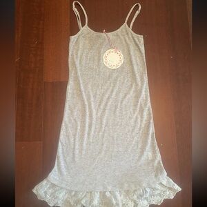 Umgee Heather. Gray Ribbed Knit Tank/Tunic w/Lace Hem